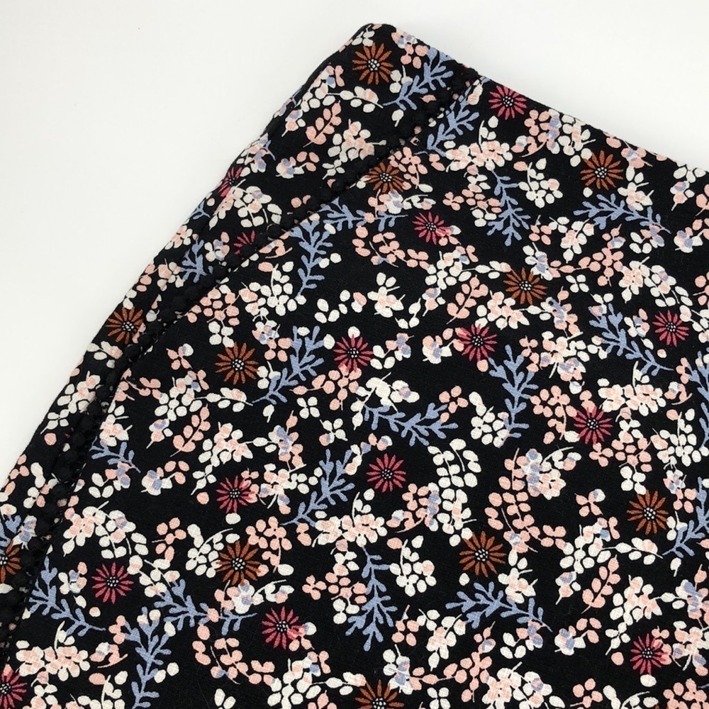 Loft Size 8 Floral Print Pencil Skirt With Pockets - Picture 2 of 13